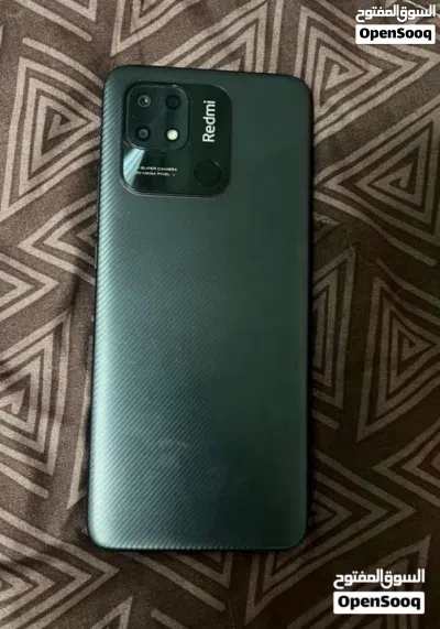 شاومي ريدمي 11سي (Xiaomi Redmi 11C) باللون الأخضر الداكن أو الرمادي. 2