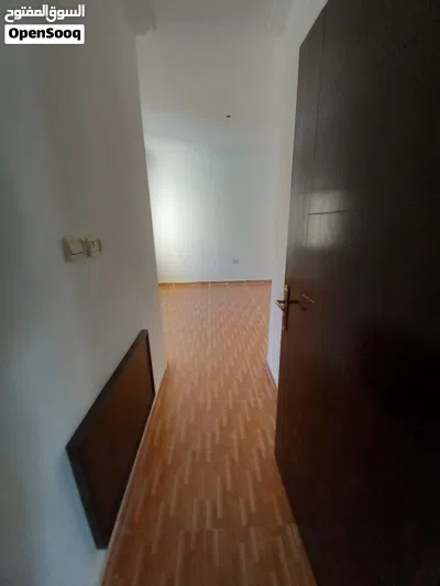 شقه للبيع بموقع متميز 2