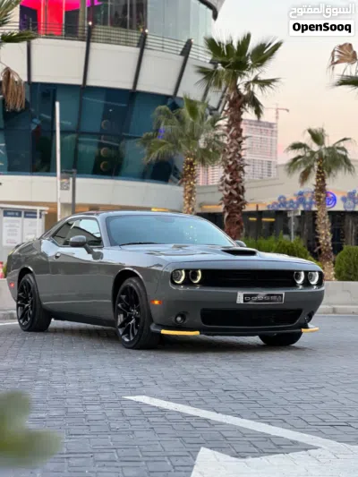 Dodge Challenger SXT 3