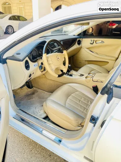 Mercedes Benz CLS-Class CLS 500 3
