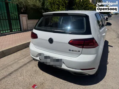 فولكسفاغن جولف E-Golf 3