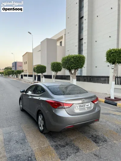 هيونداي النترا Standard 4