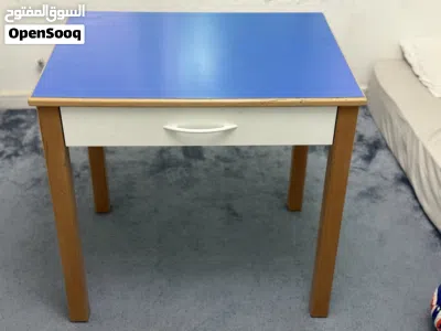 مكتب مع كرسي للبيع 2
