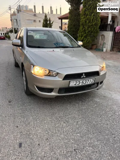 ميتسوبيشي لانسر Standard 2