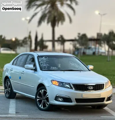 Kia Lotze 3