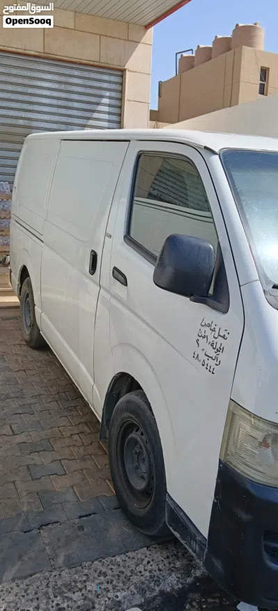 Used 2008 Toyota Minibus for Sale in Good Condition 2