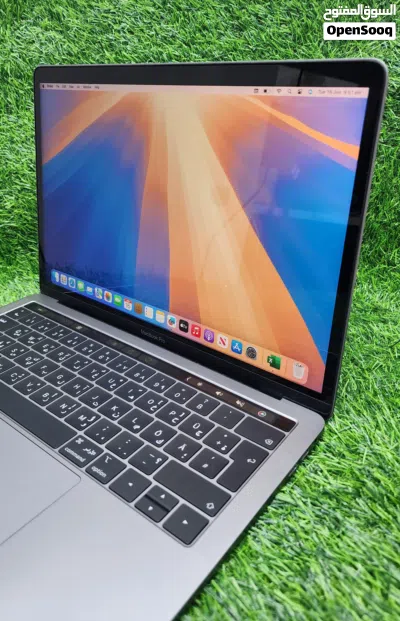 Apple MacBook Pro i7 16gb ram 512gb ssd retina 2k display 4 type c port's Touch Bar macOS seqouia 3