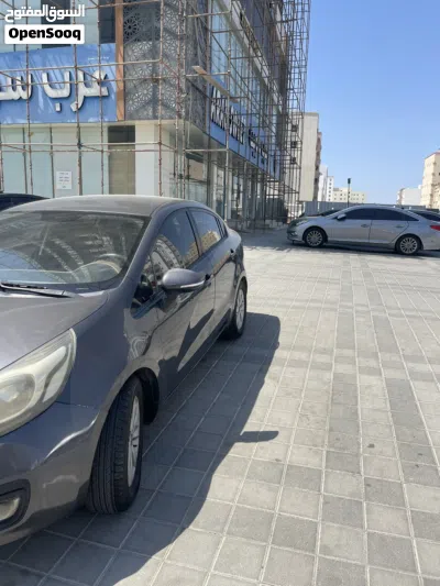 كيا ريو Standard 3