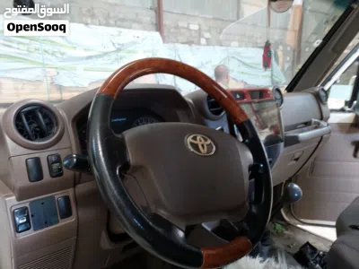 Toyota Land Cruiser Land Cruiser 70 4