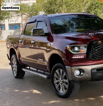 Toyota Tundra SR5 4