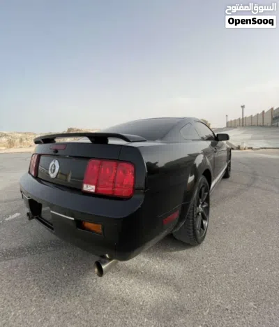 فورد موستانج Standard V6 2