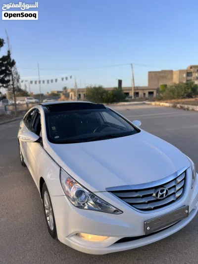 هيونداي سوناتا Standard 4