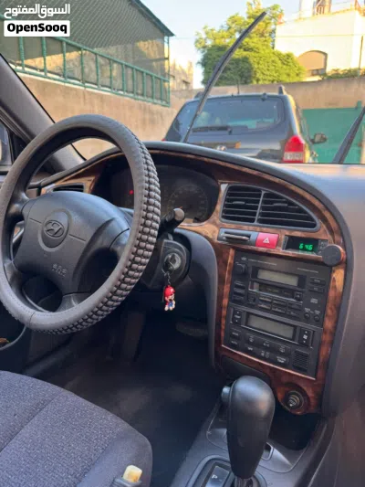 هيونداي افانتي Standard 4
