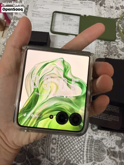 Moto Razr 50 Ultra 512GB 2