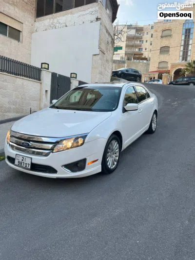 فورد فيوجن Standard 3