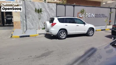 تويوتا راف فور XLE 3
