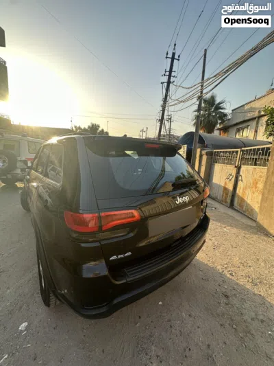 جیپ گراند چێرۆکی Laredo 2
