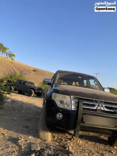 ميتسوبيشي باجيرو GLS 2