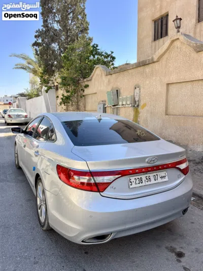 Hyundai Azera GL 2