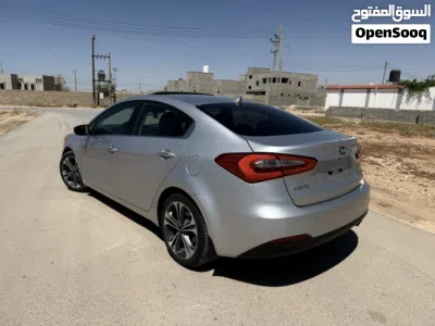 Kia Forte LXS 3