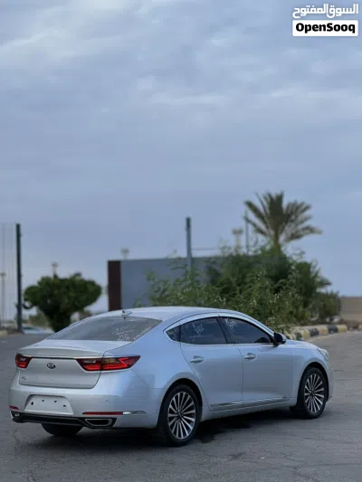 كيا كادينزا Premium 3