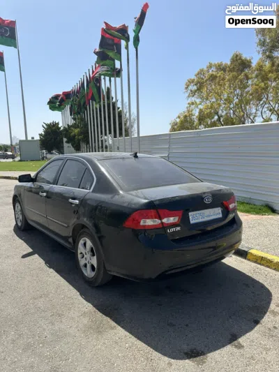 Kia Lotze 3
