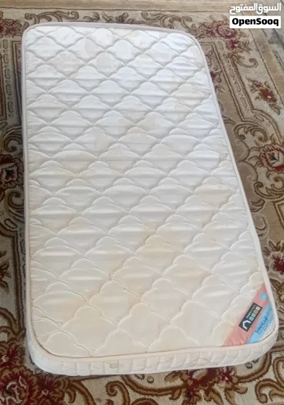 سرير اطفال للبيع 2