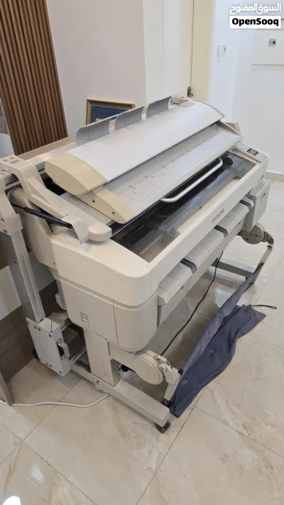 للبيع فقط طابعة Epson SureColor SC-T5200 3
