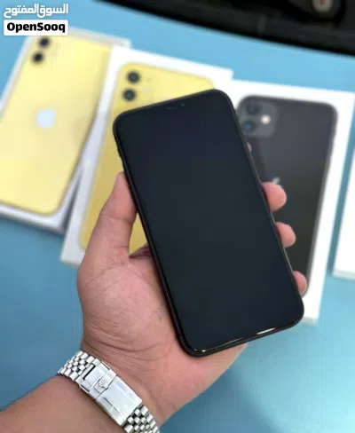 عرض خاص : iPhone 11 128gb الهاتف نظيف جدا بحالة الوكالة بدون اي شموخ أو مشاكل مع ملحقاتة و ضمان 4