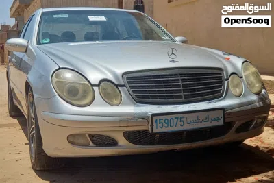 Mercedes Benz E-Class E 200 4
