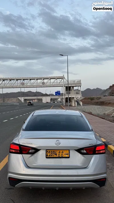 Nissan Altima SV 4