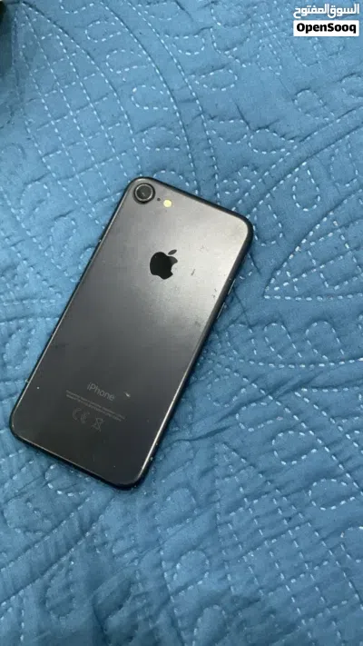 ايفون xr وثنين 7 للبيع 4