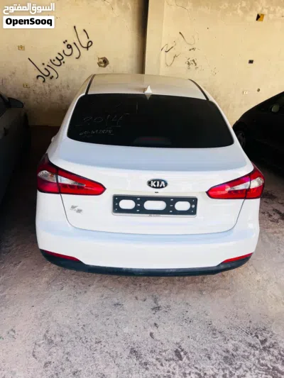 كيا K3 Standard 3