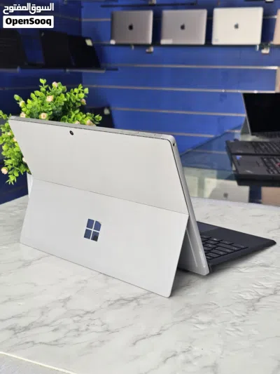 Microsoft Surface pro 5 Processor i5 Genration 7th 8gb ram 256gb ssd 2k resolution Touchscreen 3