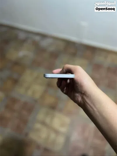 13 عادي iPhone 3
