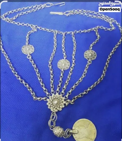 مطلوب اساور يد عريضة نفس القطعة الموجوده في الفيديو 3
