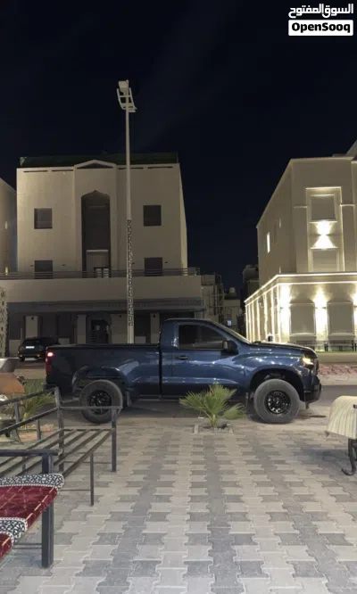 Chevrolet Silverado 1500 LS 4