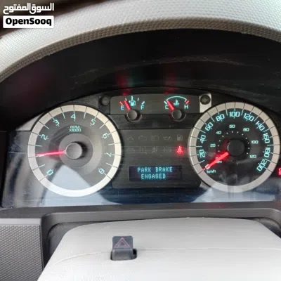 Ford Escape Standard 4
