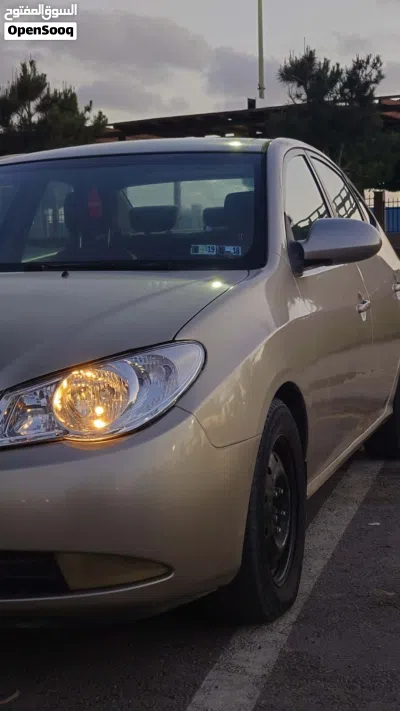 Hyundai Elantra GL 2