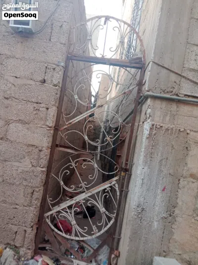 منزل شعبي قديم للبيع بسعر أرض 2