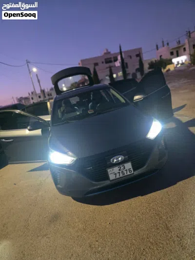 Hyundai Ioniq Standard 2