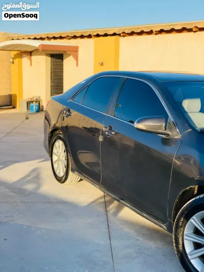 Toyota Camry XLE 4