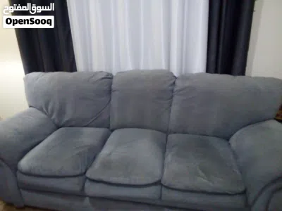 105دنانير=صالون 5 مقاعد =أشلي أصلي=مريح زمبركي=خمسة مقاعدللمشاهده من 12ظهرأحتى7مساء 2