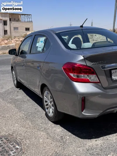Mitsubishi Attrage Standard 4