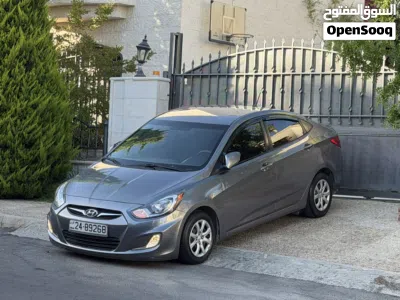 Hyundai Accent Standard 2