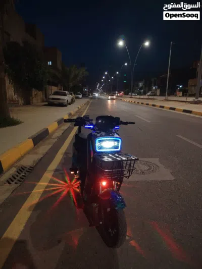 Yamaha XMAX 2