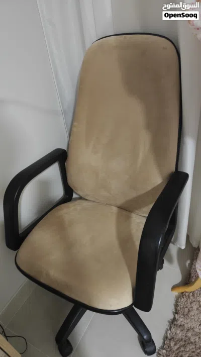 طقم غرفة نوم صغير استعمال بسيط 4