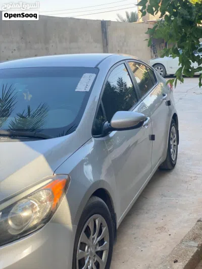 كيا K3 Standard 4