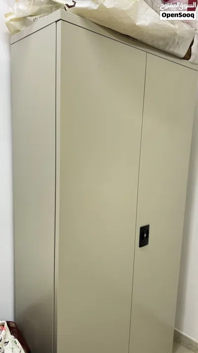 Steel Cupboard for Sale – Excellent Condition 2