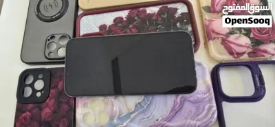 ايفون 13 برو ماكس ذاكرة 256 .شريحتين يحمل ..esim والشريحة العادية 3
